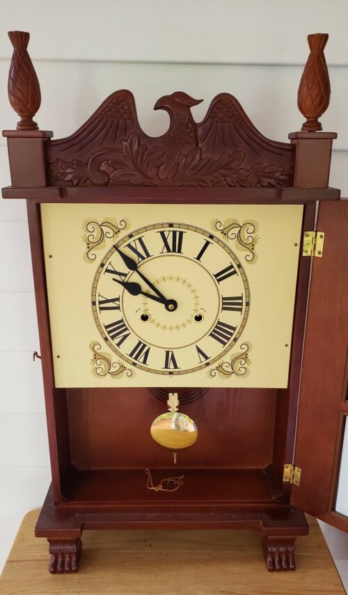 VINTAGE PILLAR & SPLAT CLOCK RUNNING CONDITION SHELF or WALL HANGER - Image 3